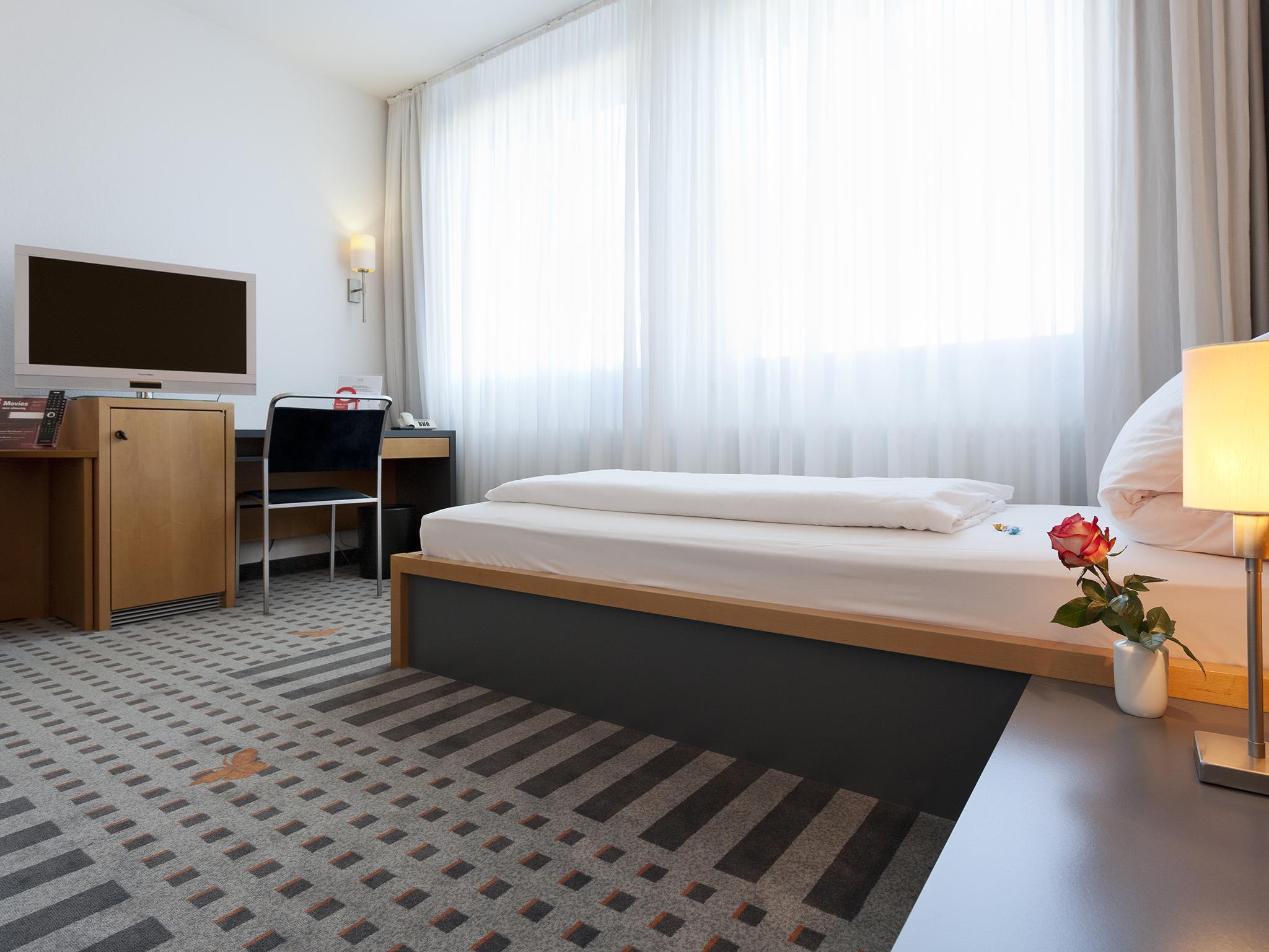 Best Western Hotel Am Europaplatz Königsbrunn Exteriér fotografie